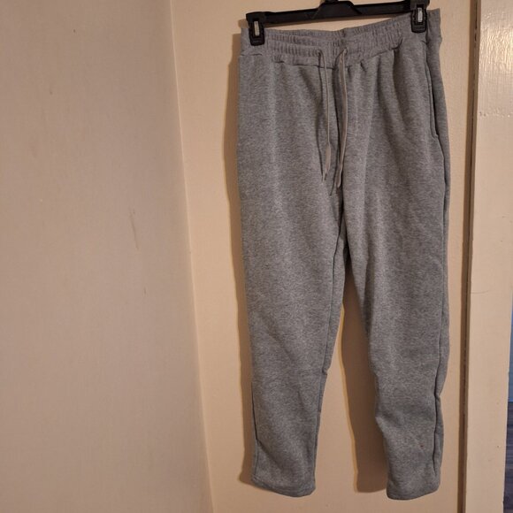 grey jogging pants medium - Picture 7 of 11